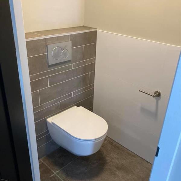 Badkamer met visgraat 20x10 tegels | RMB Tegels & Sanitair